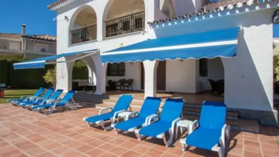 Chalet on Avenida Jose Luis Carrillo, 10 photo 23