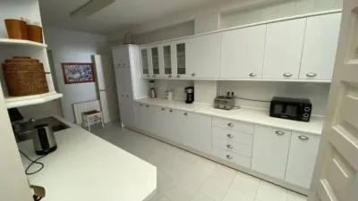 Chalet on N-A Street, -1 photo 6