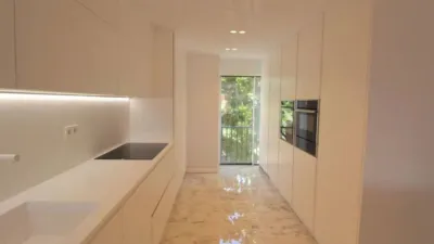 Top-floor apartment on Calle del Rubí photo 7
