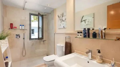 Penthouse on Calle García Lorca photo 11