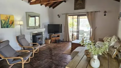 Chalet in Monda photo 4