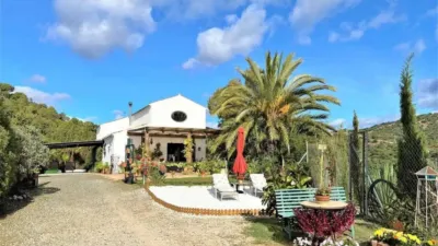 Chalet on Avenida Parque Selwo photo 29
