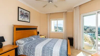 Apartment on Dunas de Casasola Street photo 9