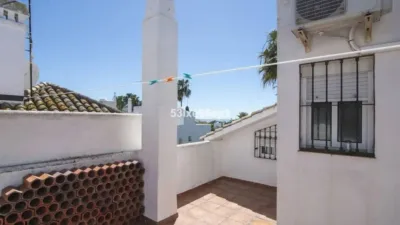 Chalet on Calle de Cádiz photo 24