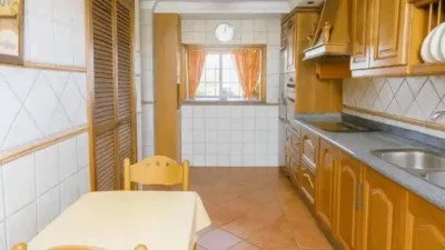 Chalet on Avenida de las Golondrinas photo 6