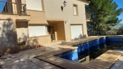 House on Sierra del Oro Street photo 2