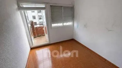 Apartment in El Alisal-Cazoña photo 2