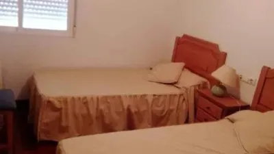 Apartment on Avenida de la Deportista Miriam Blasco photo 8
