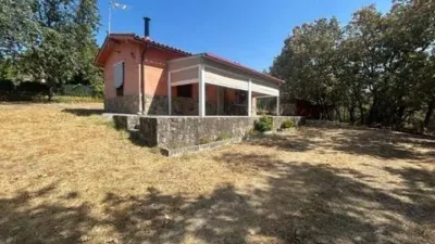 Chalet on Diseminado S-N street photo 2