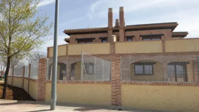 Casa pareada en El Casar photo 3