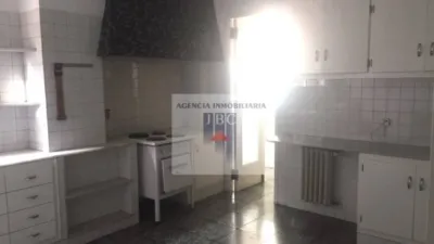 Apartment in Ensanche photo 6