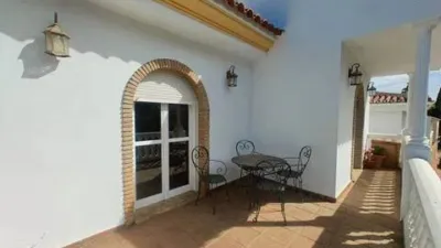 Terraced house on Calle de Colombianas photo 5