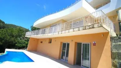 Chalet on Carrer d'Alexandria photo 4