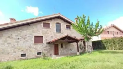 Chalet on Carretera de Villarcayo photo 5