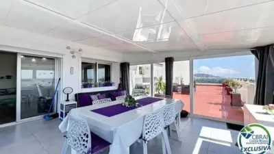 Apartment on Carrer de l'Alhambra photo 2