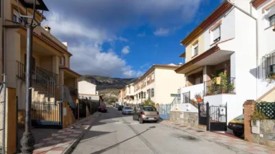 House on Alpes Street photo 3