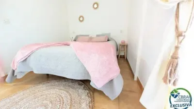 Apartment in Passatge Delta Muga photo 10