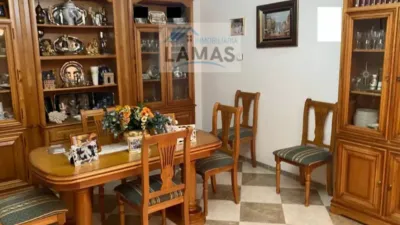 Chalet on Calle de Salamanca photo 4