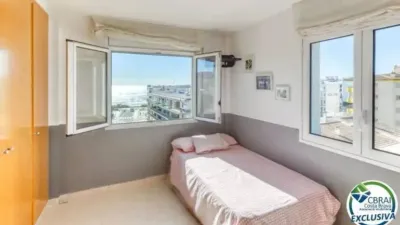 Apartment on Carrer de Pedro Calderón de la Barca photo 25