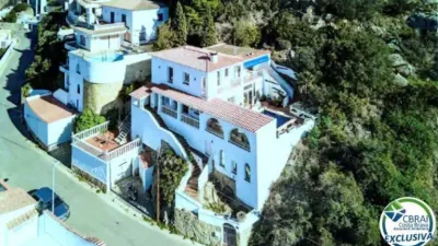 Chalet on S-N Street photo 2