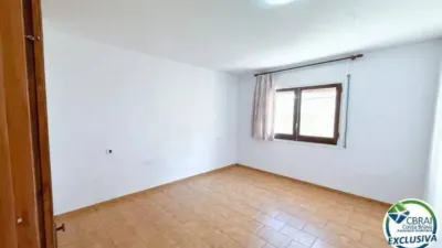 Apartment at 137 Puigrom Street, 2nd floor photo 5