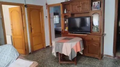 Chalet on Calle Juntas photo 3