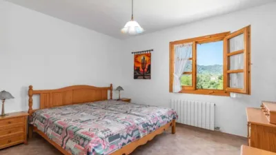 Rustic house on Calle Ds Ss Pol 12, Parc. photo 25