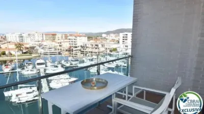 Apartment in Carrer del Cap de la Gola photo 2