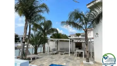 Chalet on Carrer Falconera photo 17