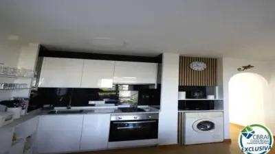 Apartment on S-N Street photo 6