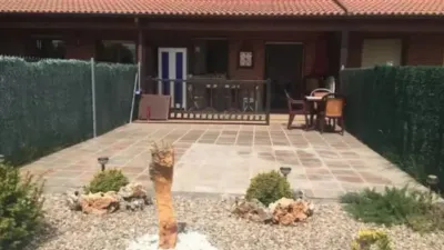 Chalet in Poza de la Sal photo 2