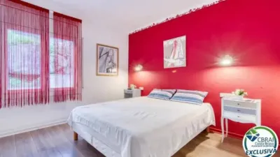 Apartment on Carrer de Milà i Fontanals photo 15