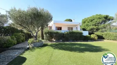 Chalet on Carrer de la Musclera photo 2