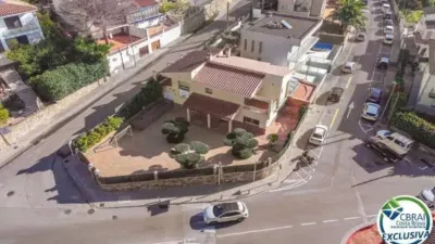 Chalet on Carrer de la Gran Via de Pau Casals photo 46