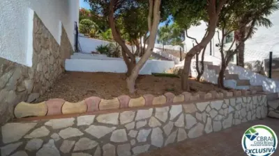 Chalet in Urbanització Santa Isabel photo 4