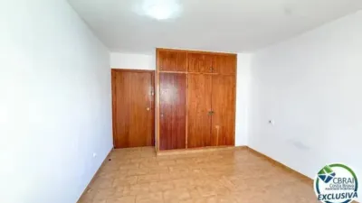 Apartment at 137 Puigrom Street, 2nd floor photo 4