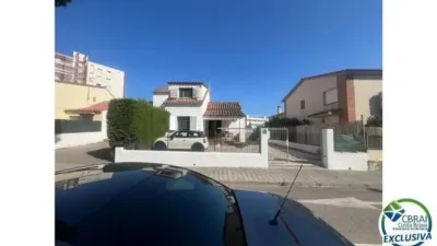 Chalet on Carrer de l'Argentera photo 2
