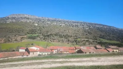 Chalet in Mamolar photo 3