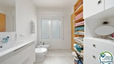 Apartment on Carrer de Madrid photo 22