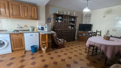 Apartment in Navalmoral de la Mata photo 3