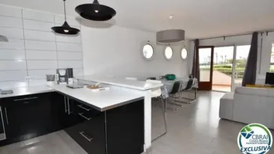 Chalet on Sector Salins 1st Line Street, 1 photo 5