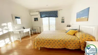 Chalet on Carrer d'Albacete photo 12