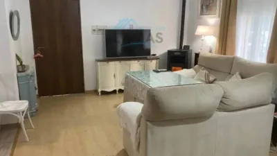 Chalet on Calle del Puerto Manzabal photo 2