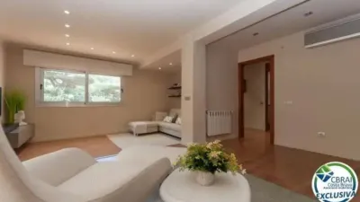 Chalet on Carrer de la Gran Via de Pau Casals photo 35