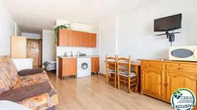 Piso en calle Sector Delta Muga 7-8 17 6, 7 photo 9