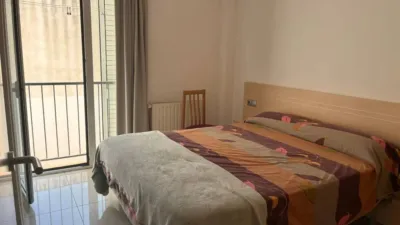Flat on Carrer de Gravina photo 9