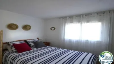 Apartment on S-N Street photo 4