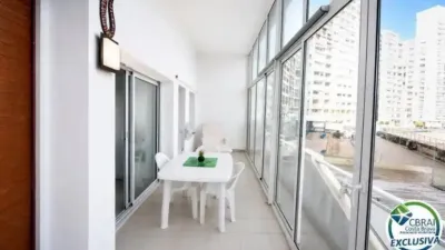 Apartment in Passatge Delta Muga photo 10