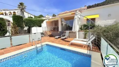 Chalet on Carrer d'Albacete photo 2