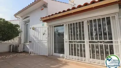Chalet on Carrer del Montseny photo 9
